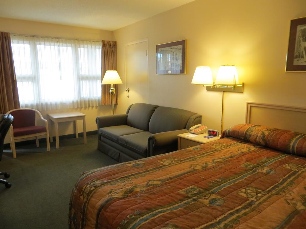 Thriftlodge Calgary North Bagian luar foto