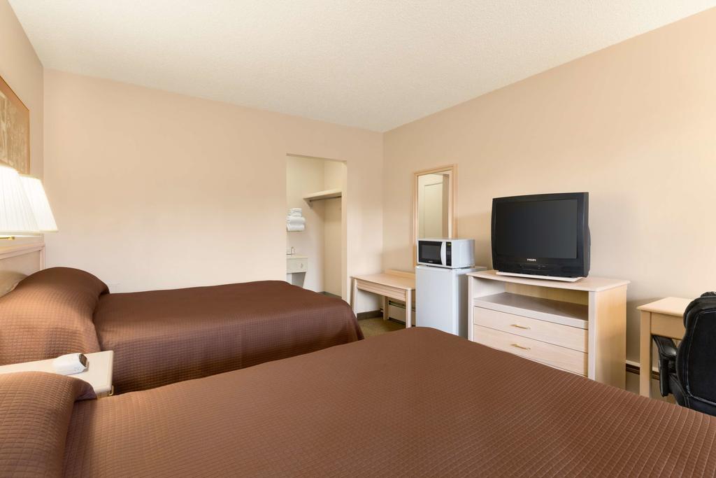 Thriftlodge Calgary North Bagian luar foto